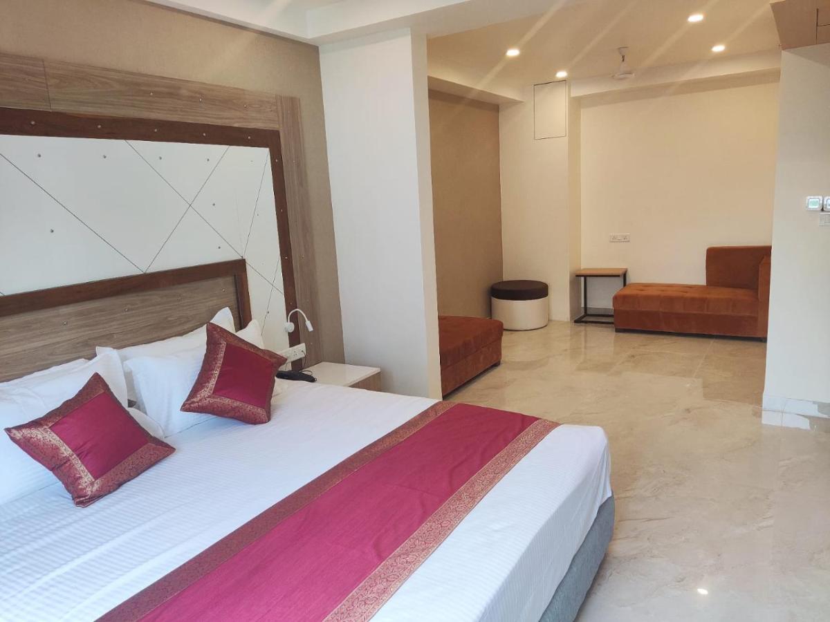 Hotel Xenia Varanasi Eksteriør billede