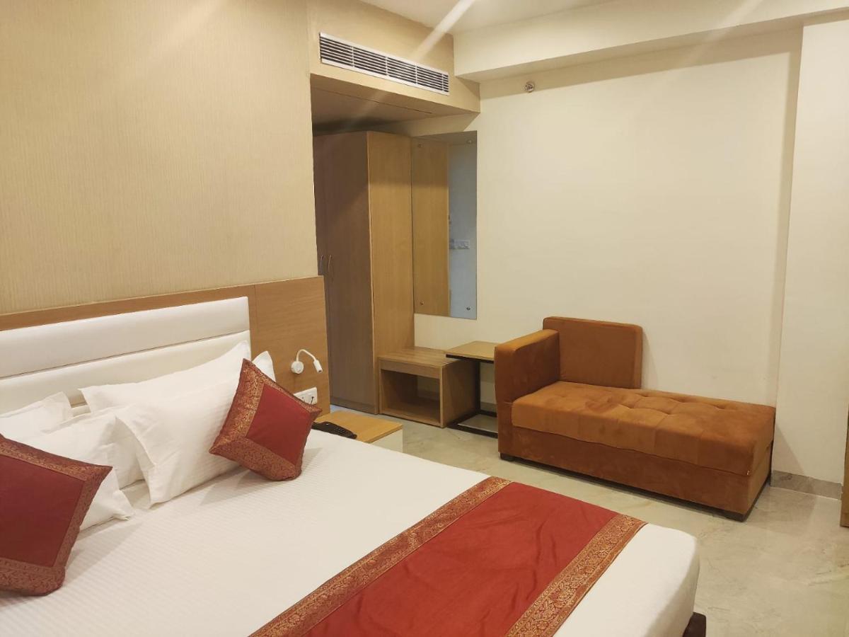 Hotel Xenia Varanasi Eksteriør billede