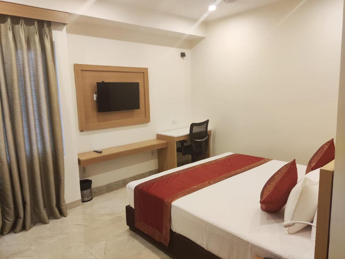 Hotel Xenia Varanasi Eksteriør billede