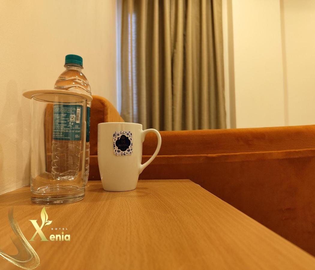 Hotel Xenia Varanasi Eksteriør billede