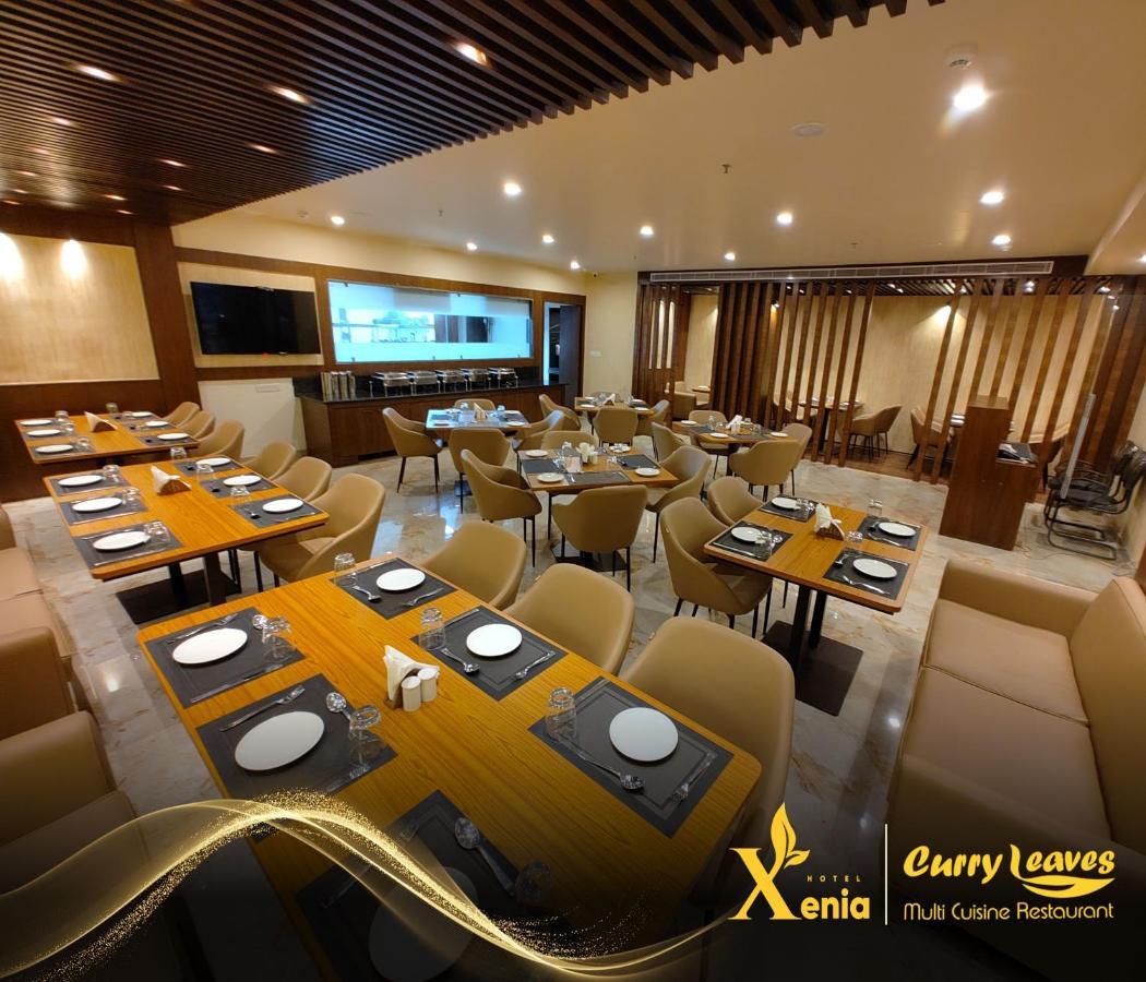 Hotel Xenia Varanasi Eksteriør billede