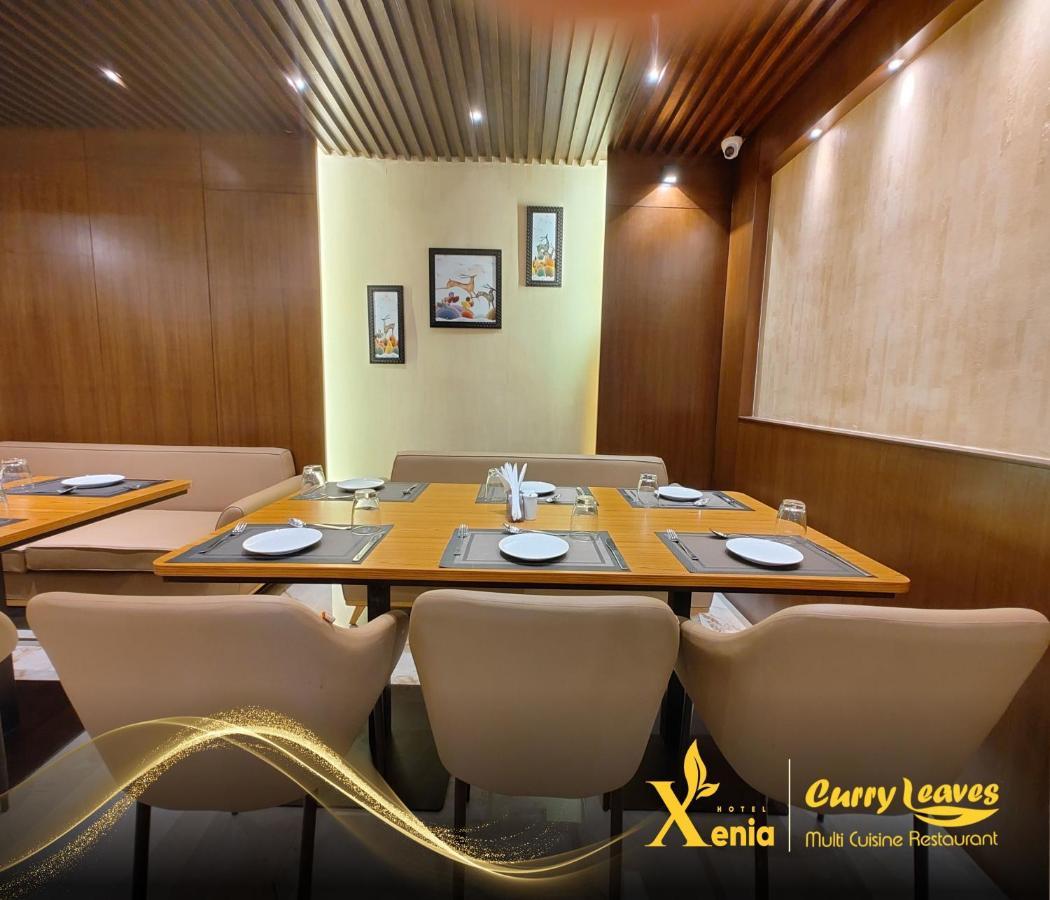 Hotel Xenia Varanasi Eksteriør billede